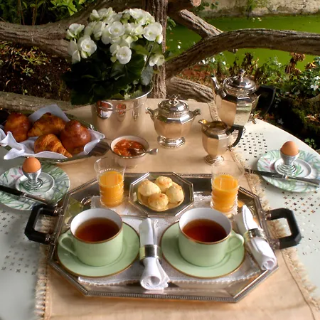 La Demeure De L'ile Bed and breakfast 4*