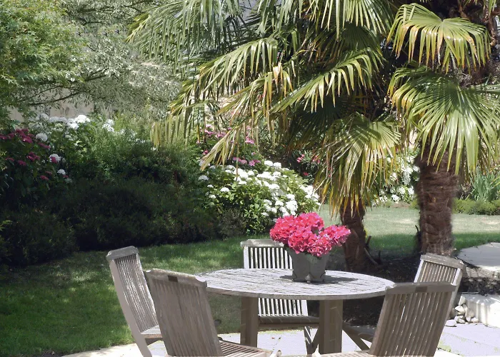 B&B La Demeure De L'ile 4*